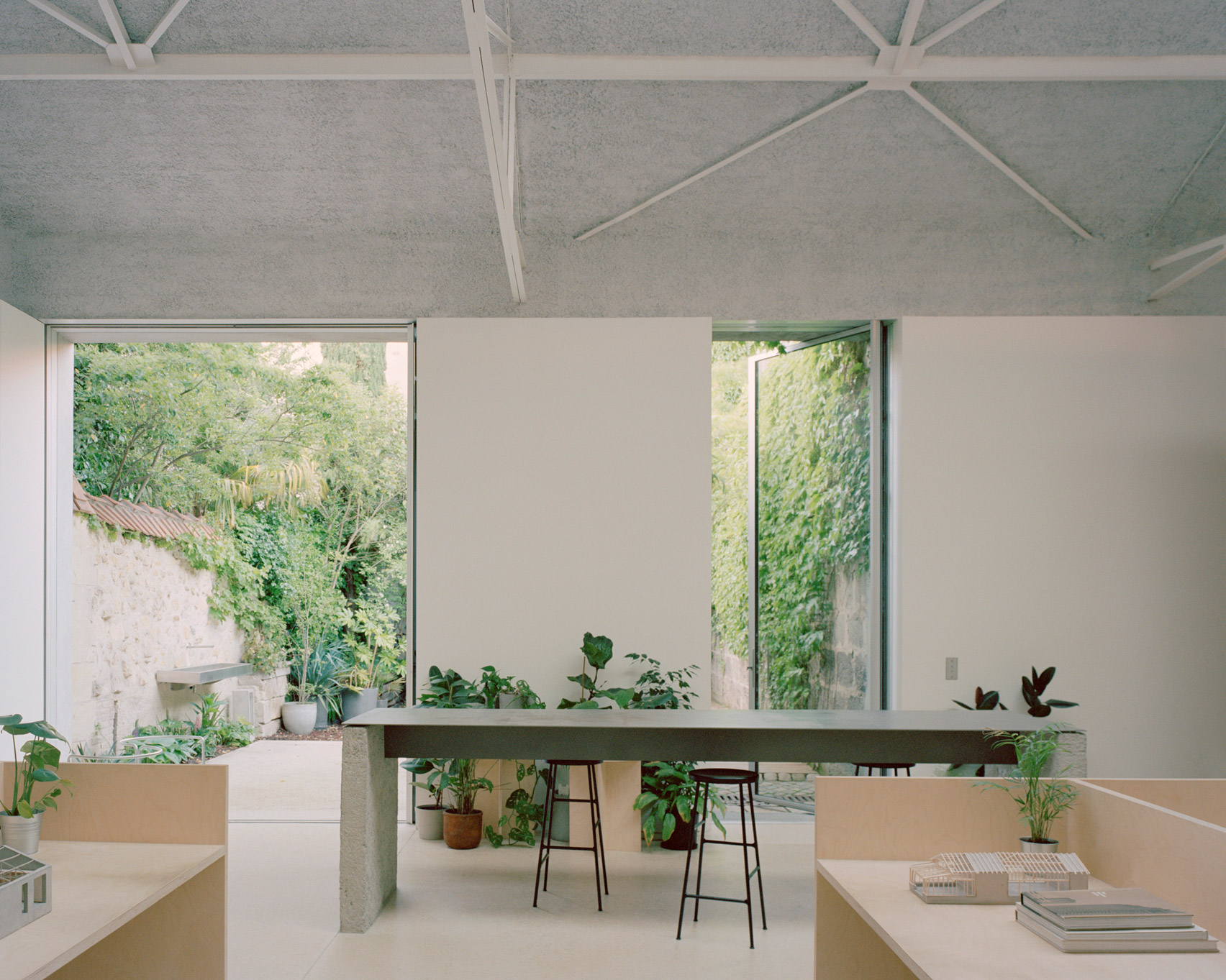Interior of L'Atelier by A6A