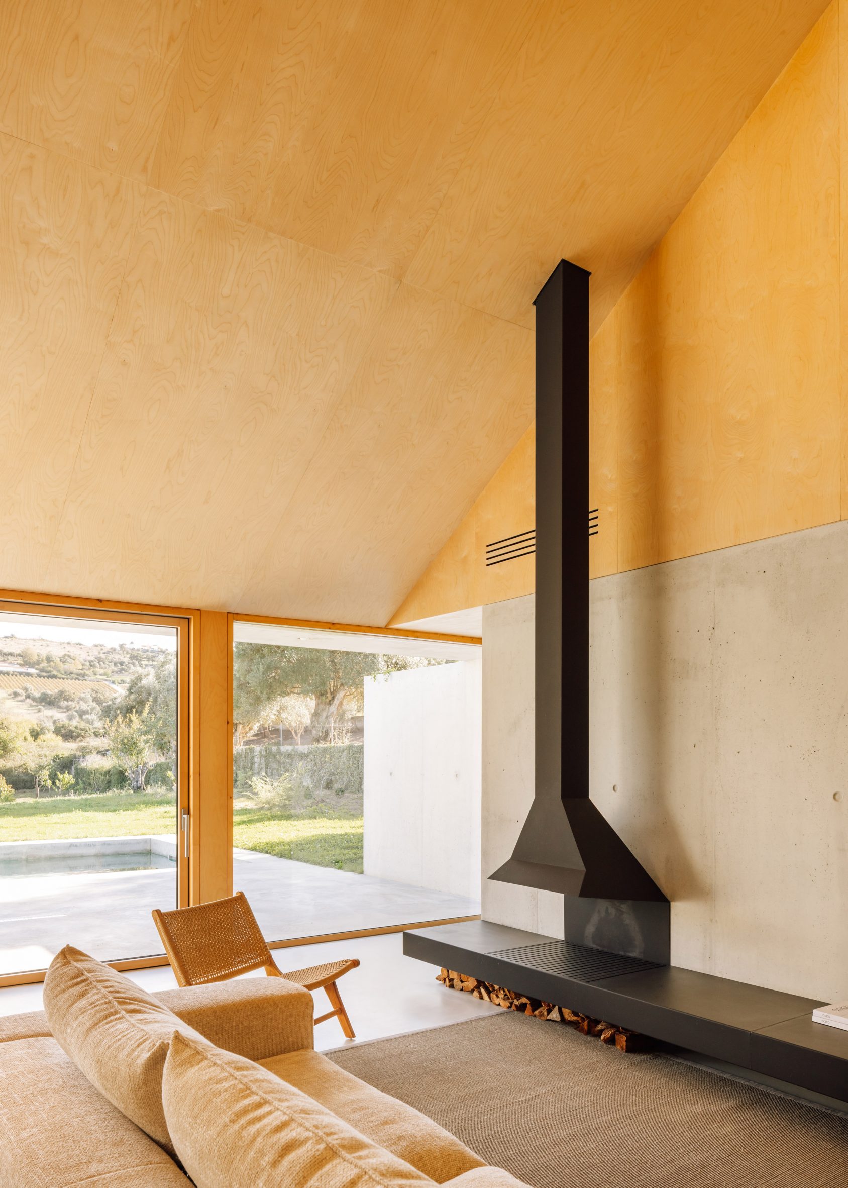 House in Serra by Cimbre