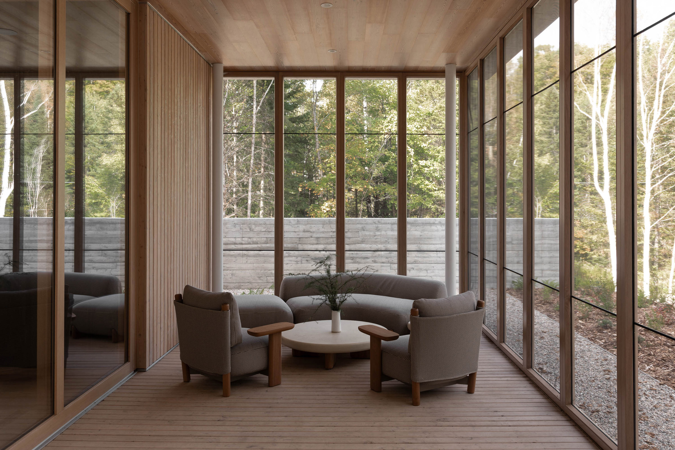 Q8 Residence by Ménard Dworkind