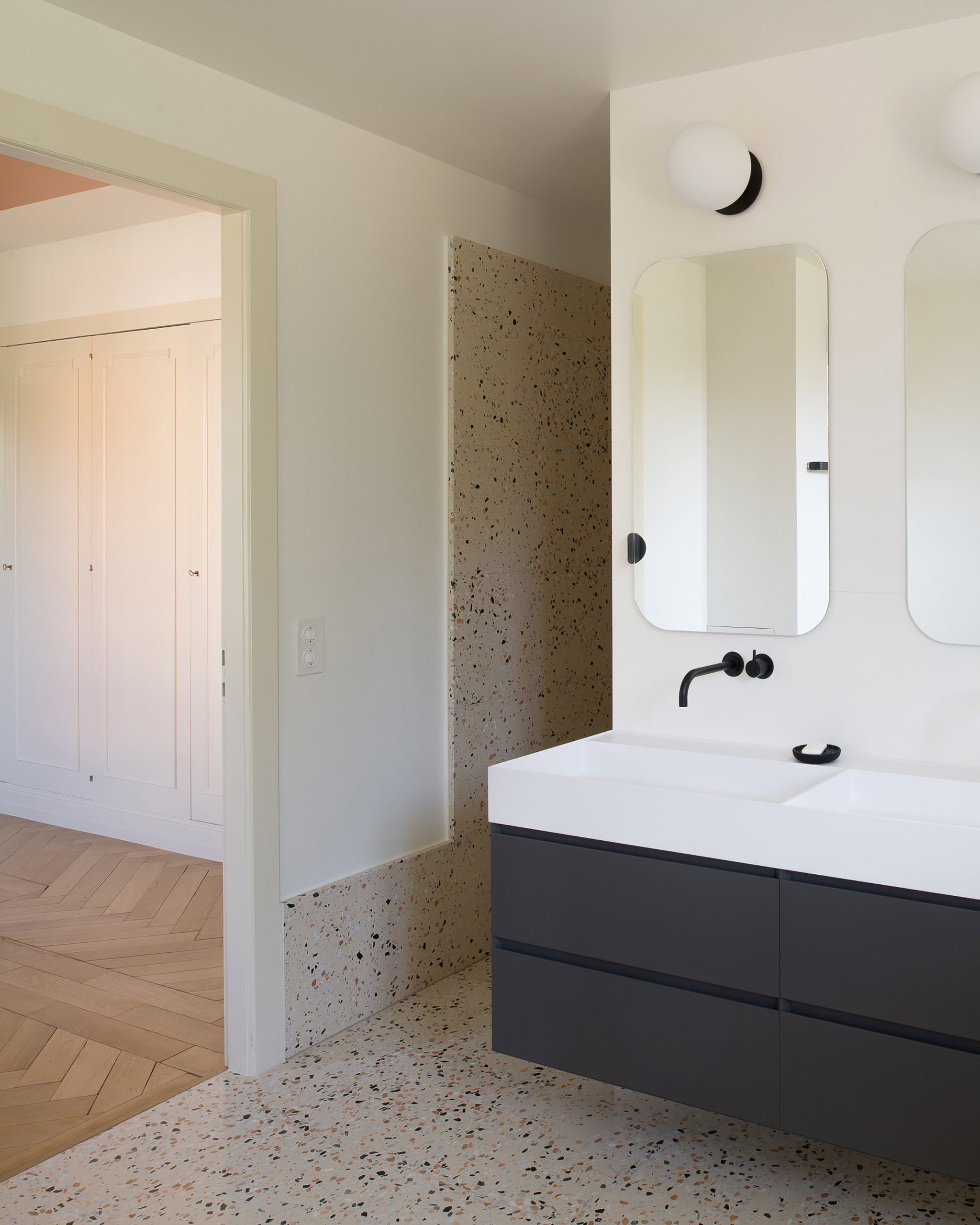 1930s villa by Bureau Brisson Architectes