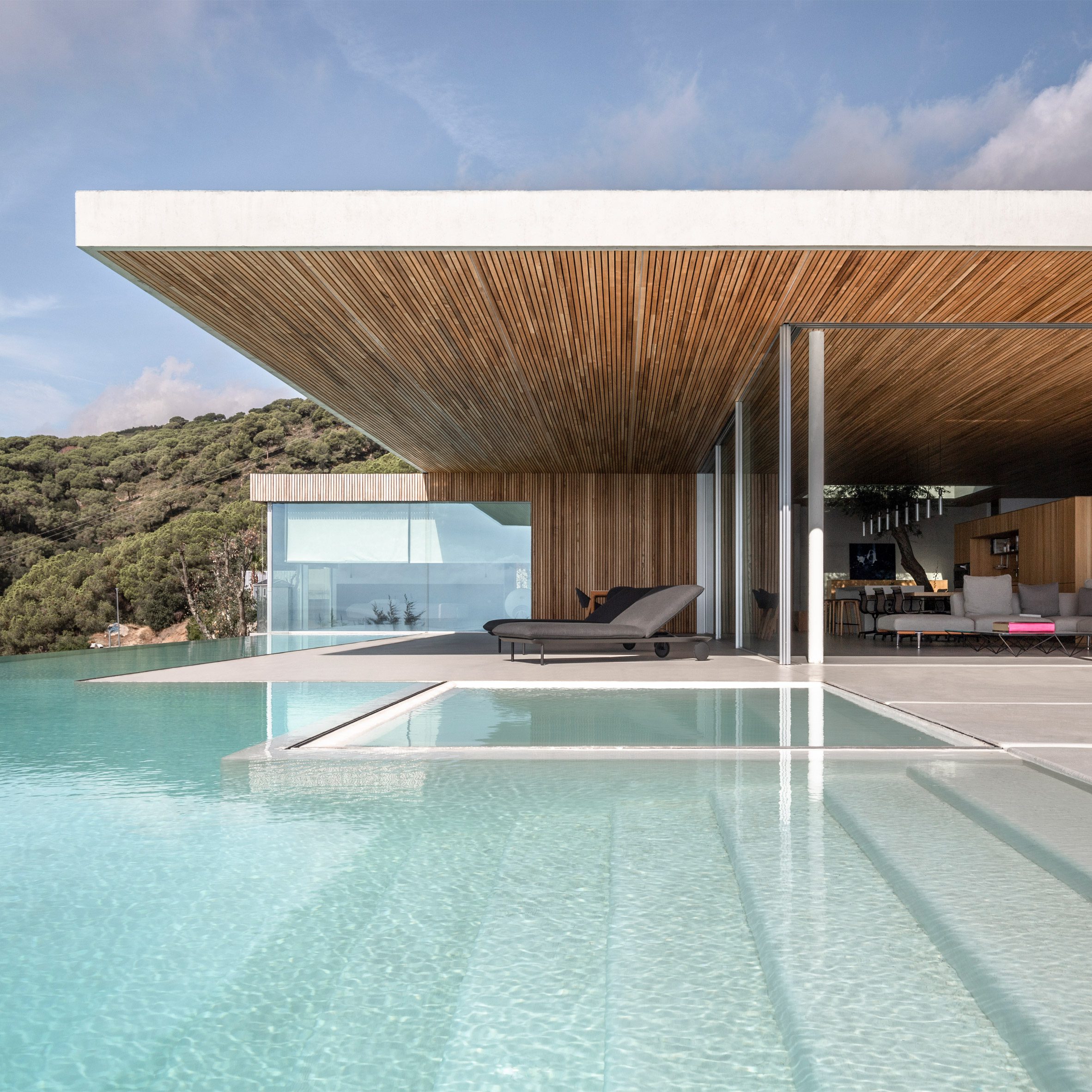Barcelona House by Ström Architects in Spain
