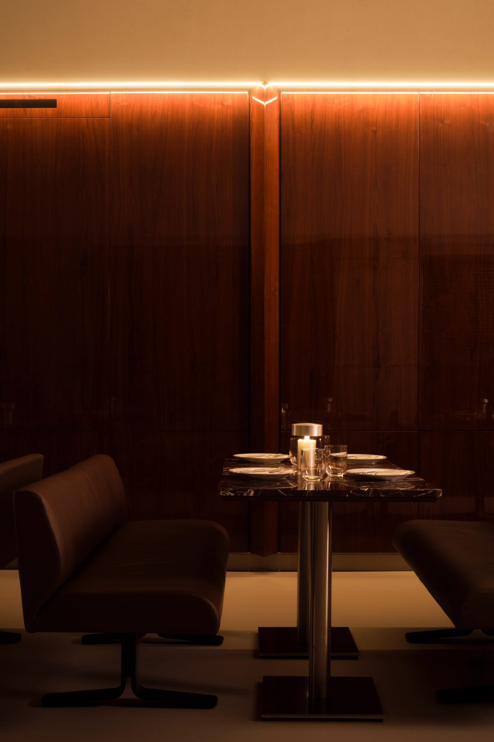 Walnut wood panelled walls Millo Bucharest